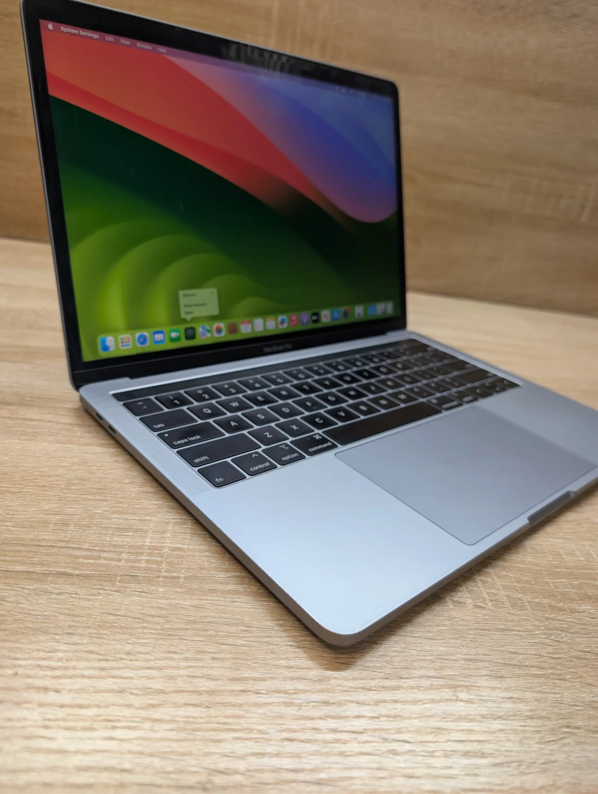 MacBook Pro 2017 (13-inch) – Touch Bar
